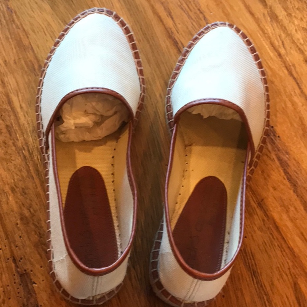 Andre Assous Espadrilles